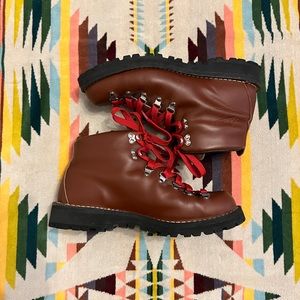 Danner x J.crew Goretex mountain light boots size 9